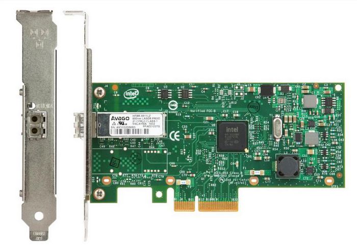 Lenovo PCIe 1Gb Ethernet adapter with 1 SFP port, designed for ThinkSystem servers, supports SRIOV and VMDq technologies.