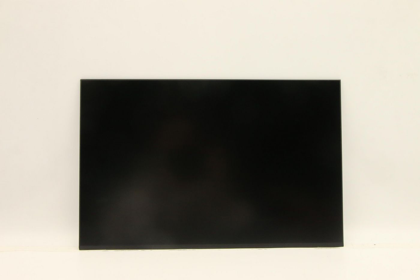 16-inch IPS LCD panel, WUXGA