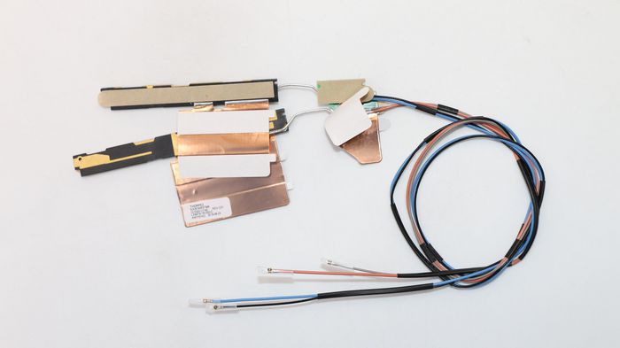Lenovo Antenna kit for wireless connectivity, designed for Lenovo ThinkPad devices, enhancing signal performance.