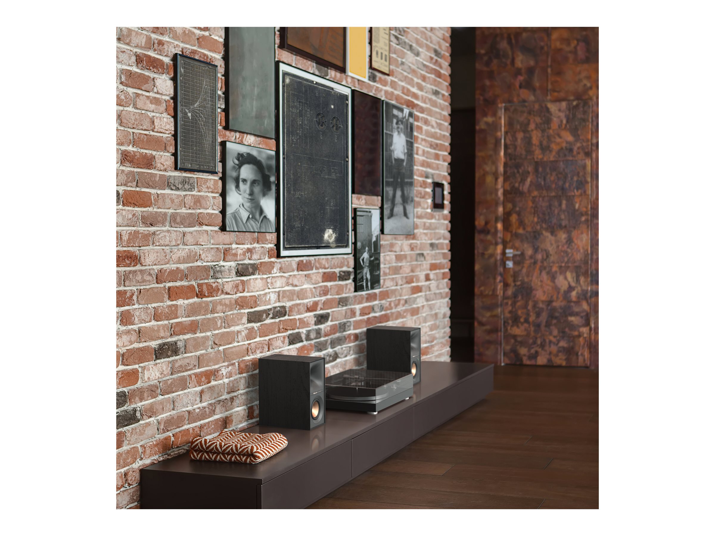 Klipsch Reference Series R-40PM Skærmhøjttalere Sort