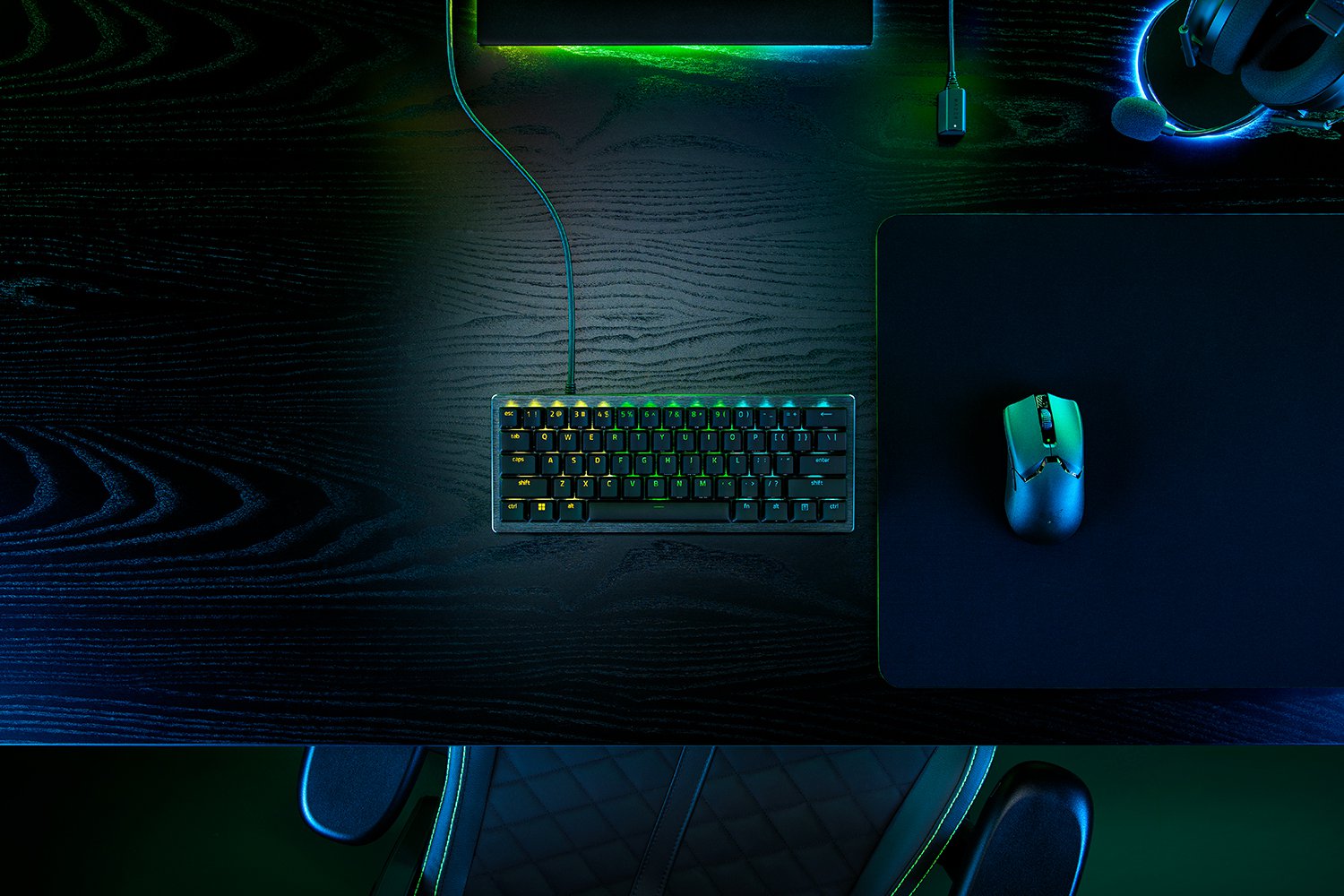 Razer Huntsman V3 Pro Tastatur Optisk RGB Chroma Kablet Tysk