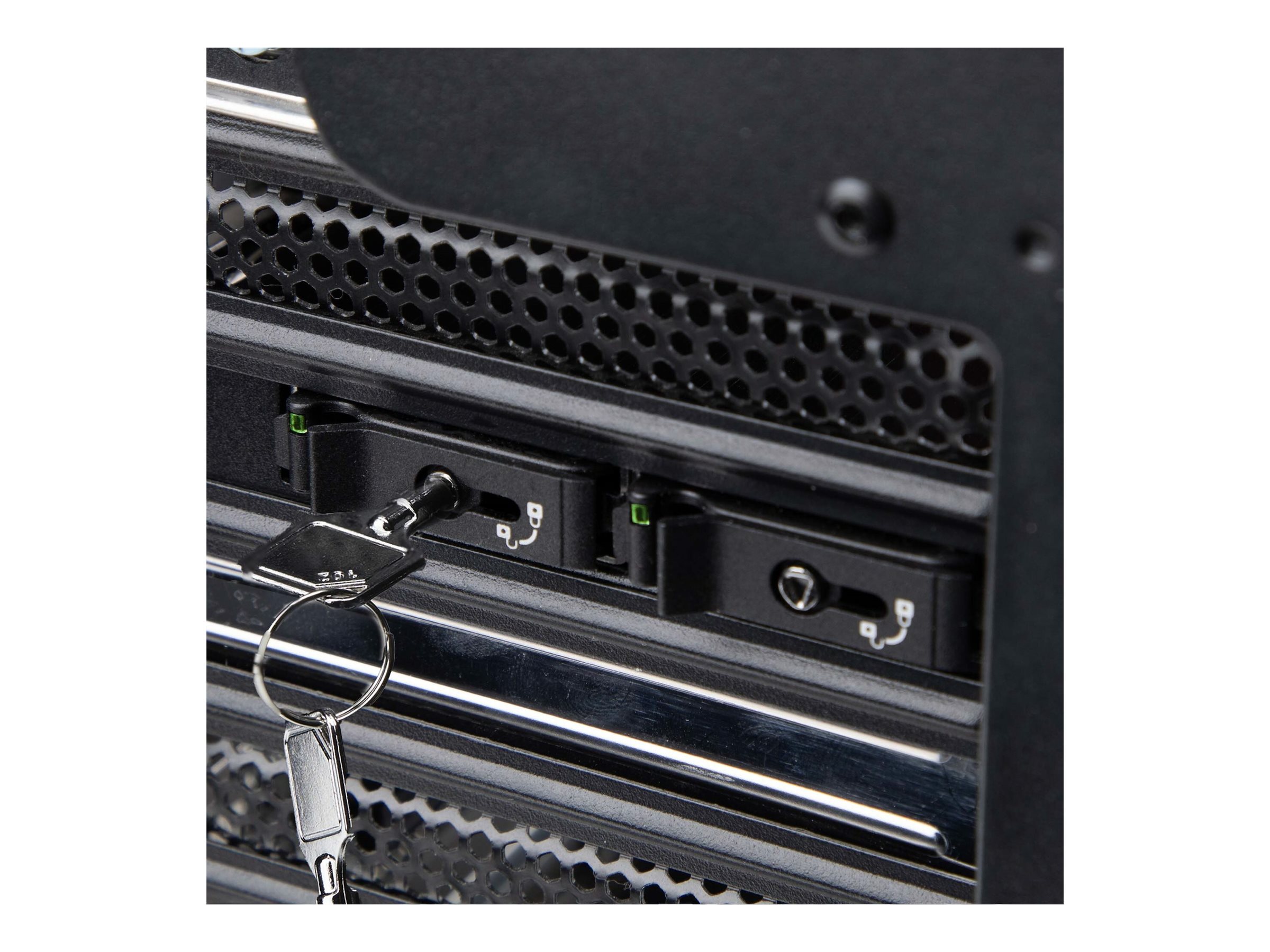 StarTech.com Dual-Bay M.2 NVMe SSD Removable Mobile Rack for PCIe x8 Slot Interfaceadapter
