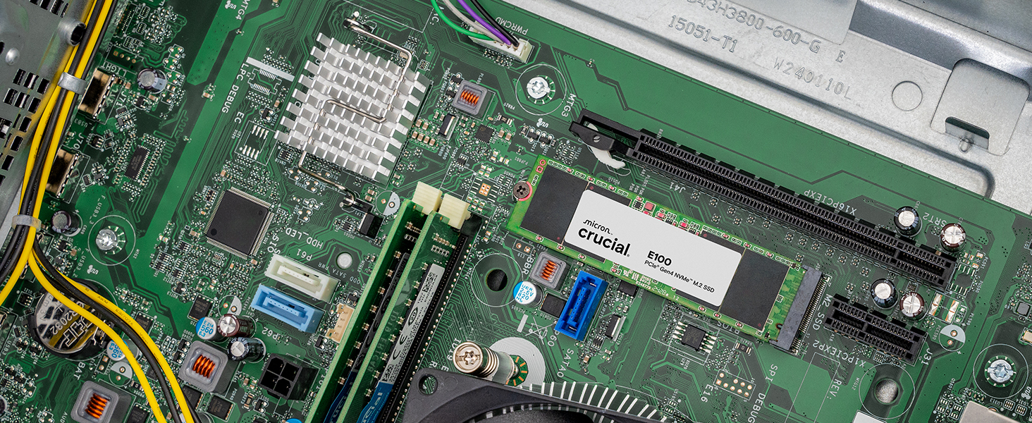 Crucial Solid state-drev E100 1TB M.2 PCI Express 4.0 x4 (NVMe)