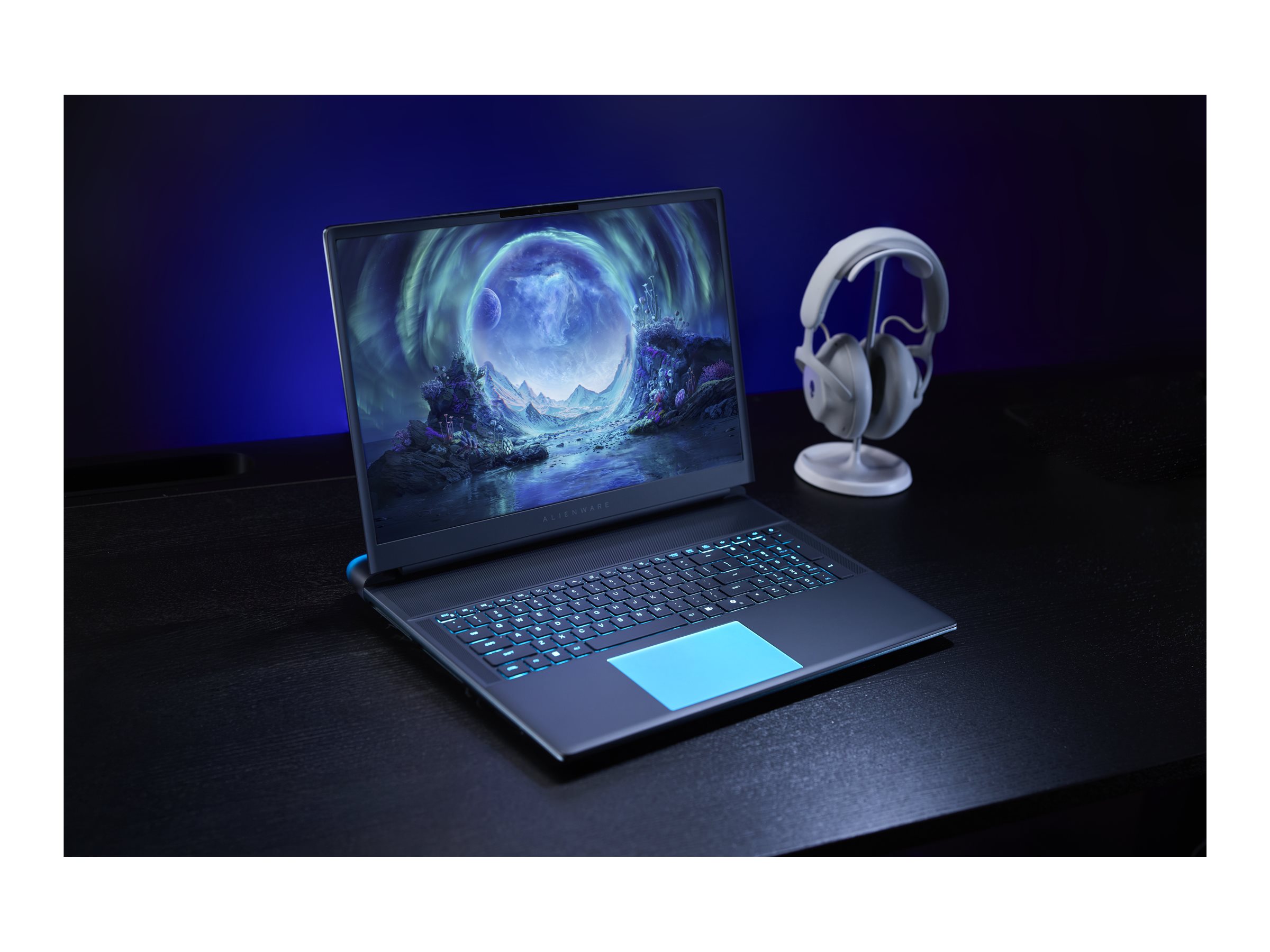 Alienware 18 Area-51 AA18250 18 2560 x 1600 275HX 32GB 2TB NVIDIA GeForce RTX 5080 / Intel Graphics Windows 11 Home