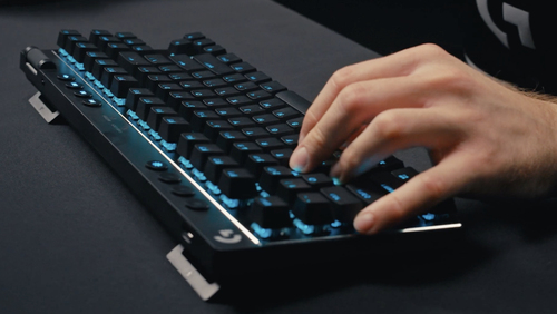 G PRO X TKL LIGHTSPEED MAGENTA US 2.4GHZ/BT EMEA28-935 TACTILE