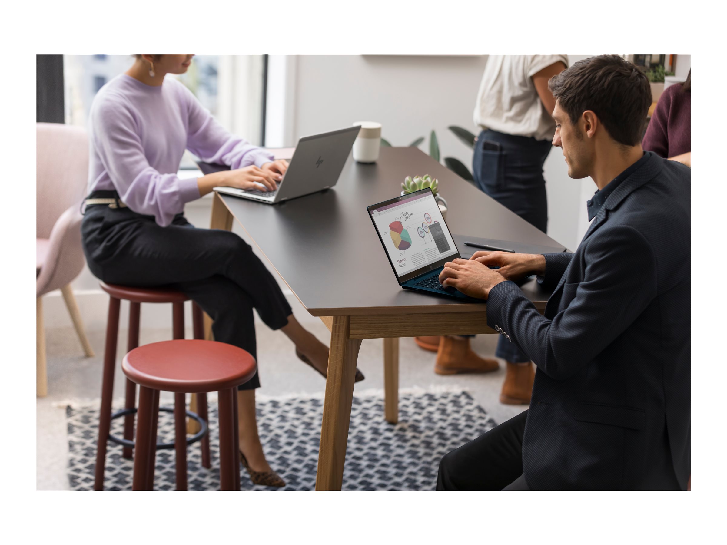 HP EliteBook X Flip EBXFlG1i14AI U7 258V 14 32GB/1T PC NX Copilot+ PC Intel Core Ultra 7 Hybrid (2-in-1) 35.6 cm (14") Touchscreen WUXGA LPDDR5x-SDRAM 1 TB SSD Wi-Fi 7 (802.11be) Windows 11 Pro Blue