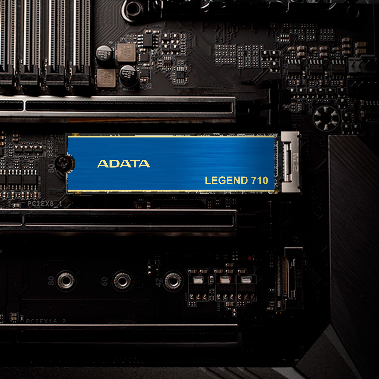 ADATA Legend 710 - 2 TB - SSD