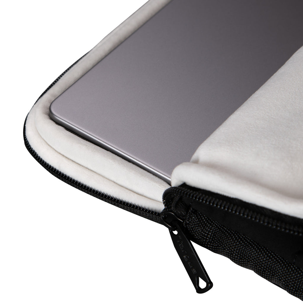 Puffer 15-16" Sleeve - Black