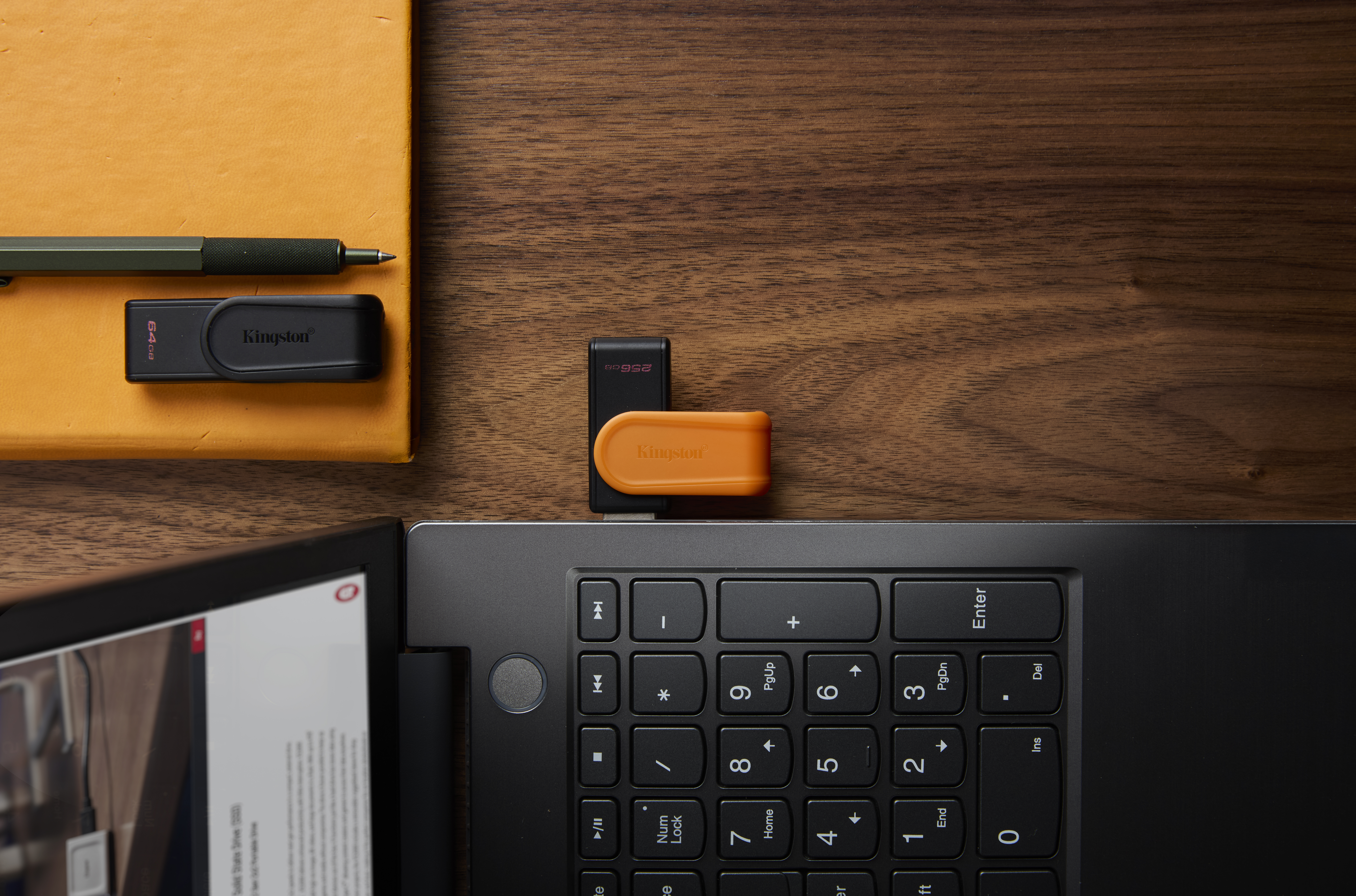 64GB Portable USB 3.2 Gen 1 DT Exodia S