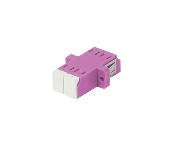 LWLKupplungLCBuchseLCBuchse 50125u Multimode OM4 erikaviolett duplex PVC mit Flansch mit einseitiger Laserschutzklappe Synergy 21