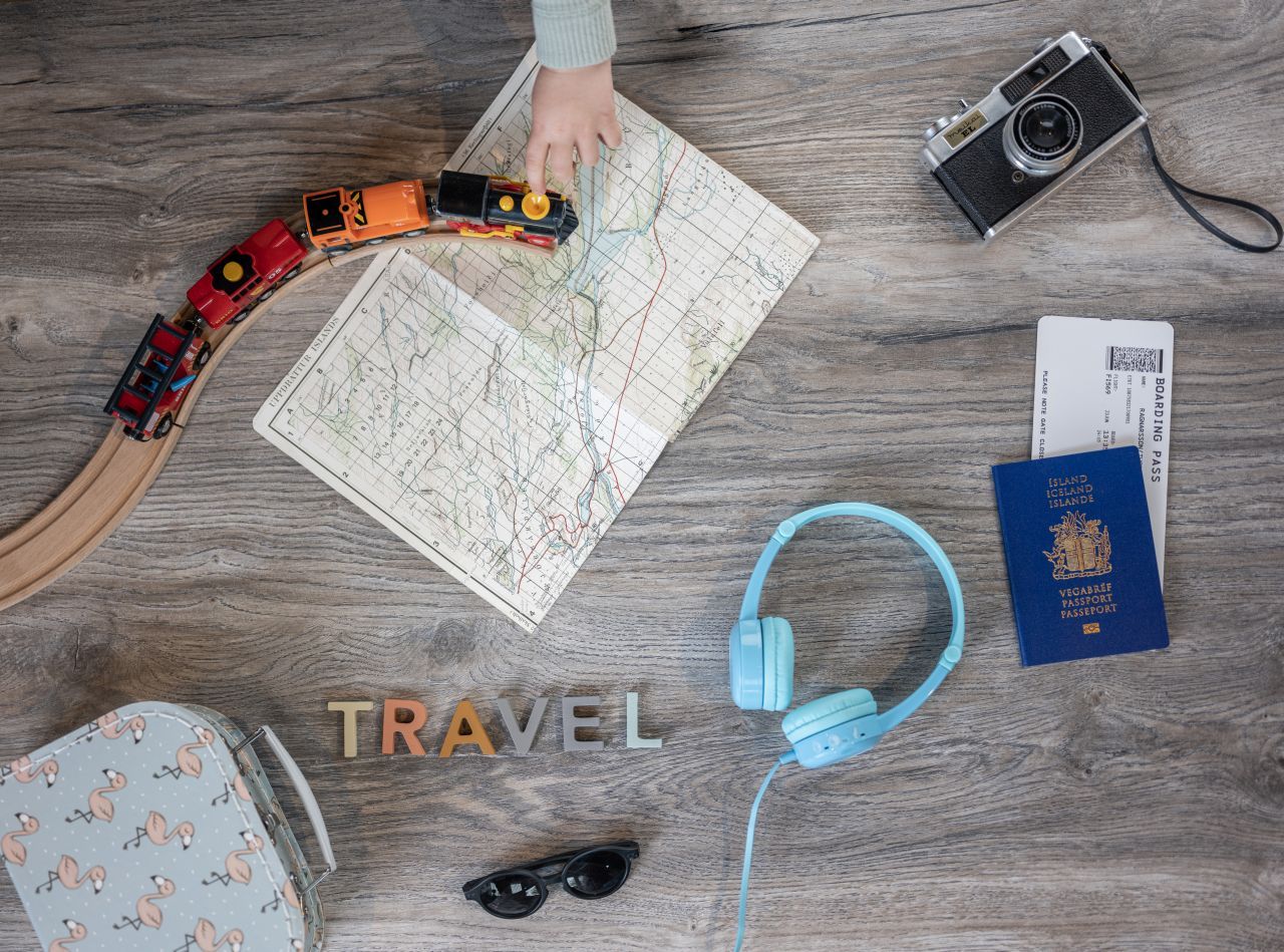 Onanoff Headphones for Kids / Travel / Blue