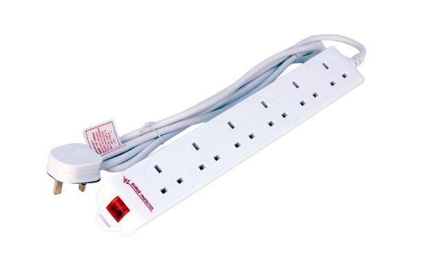 Microconnect MC-UKSURGESTRIP6-2M power extension 6 AC outlet(s) Indoor White