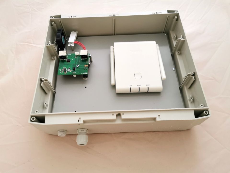 Yealink outdoor housing for DECT base W80B - POE